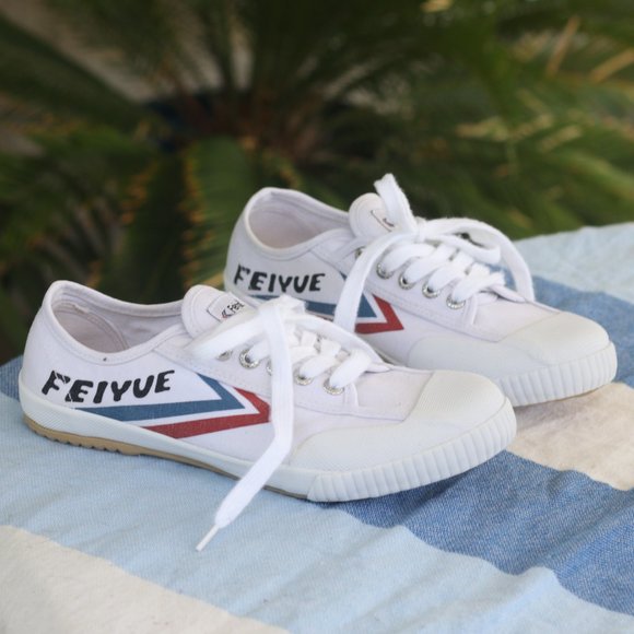 feiyue fe lo classic white sneakers